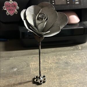 Elegant‎ Handmade Metal Rose Sculpture